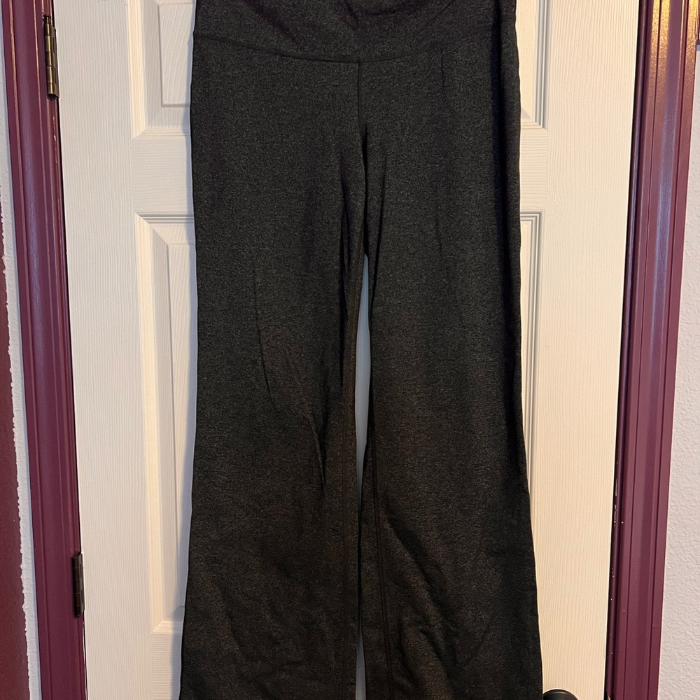 Lucy Dark Heather Gray Powermark Leggings